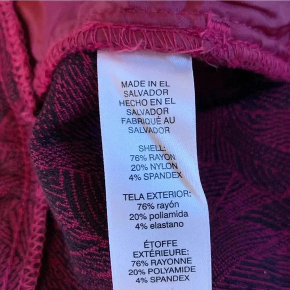 Chicos 3 Size US 16 XL Josie Stretch Botanical Slim Ankle Pants Cranberry Leaf - Picture 7 of 7